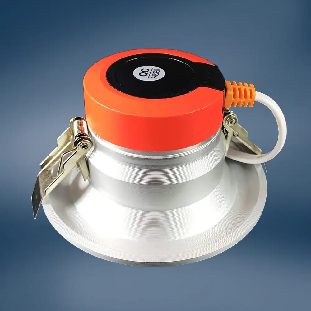 Đèn LED âm trần Downlight 7W mẫu DTA vỏ Bạc thumb